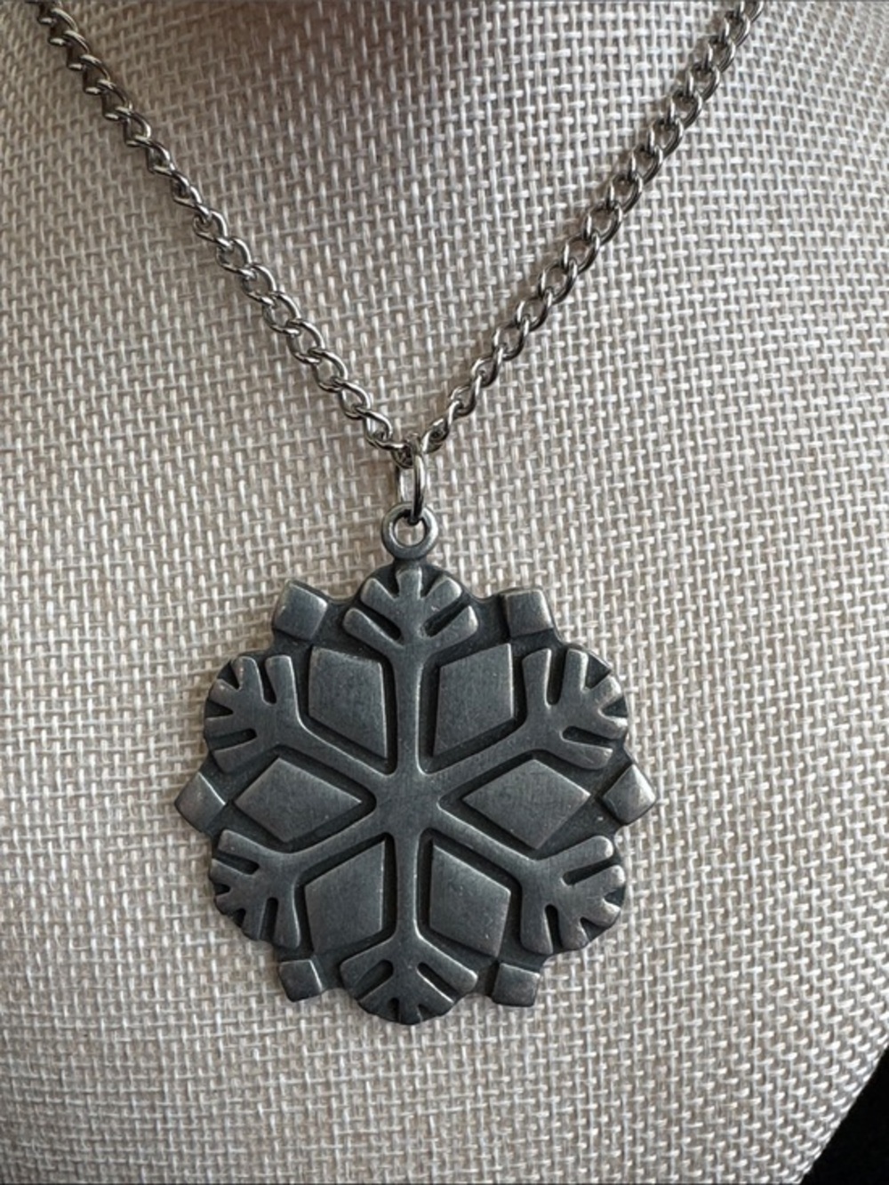 VTG R. Tennesmed Sweden Pewter Snowflake Pendant Necklace Mid Century Modern